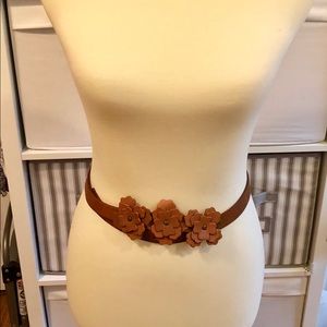 Anthropologie floral belt👌🏻👌🏻